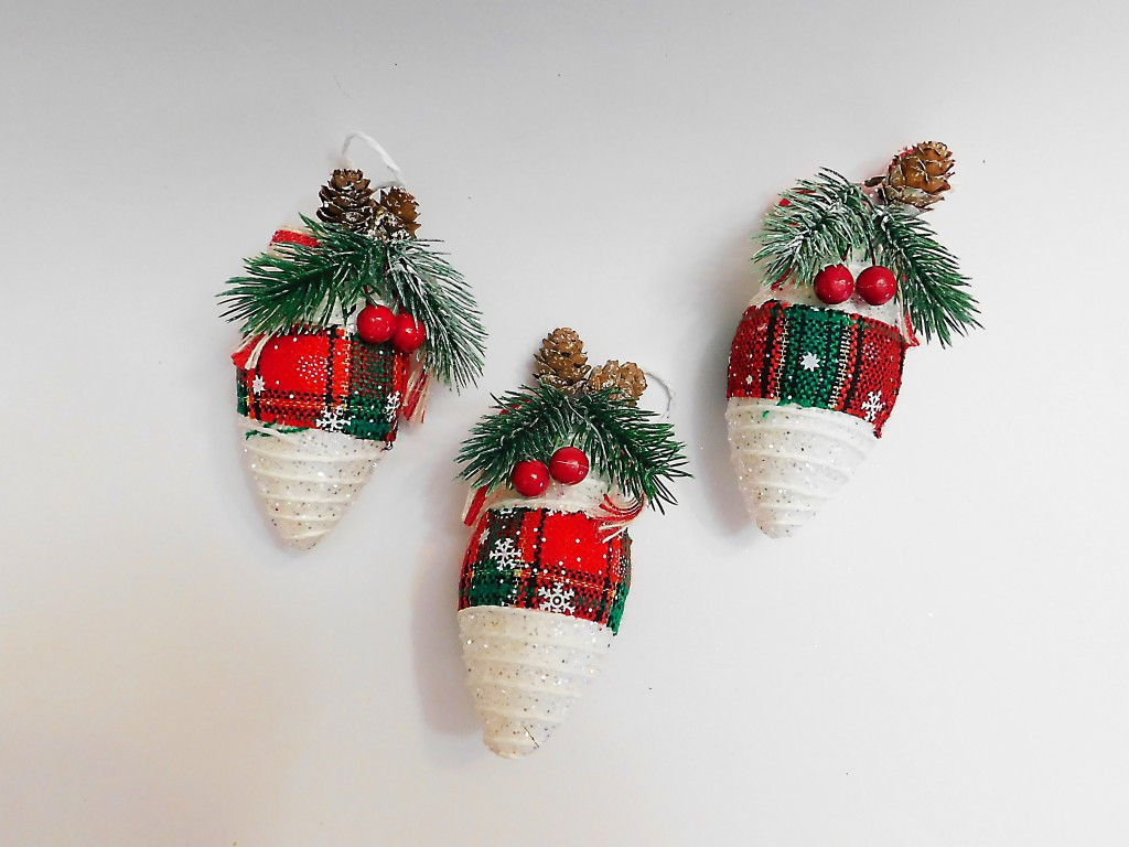 MAKRO - Vianočná dekorácia šiška